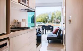 Phaedrus Living - Seaside Luxury Flat Harbour 105