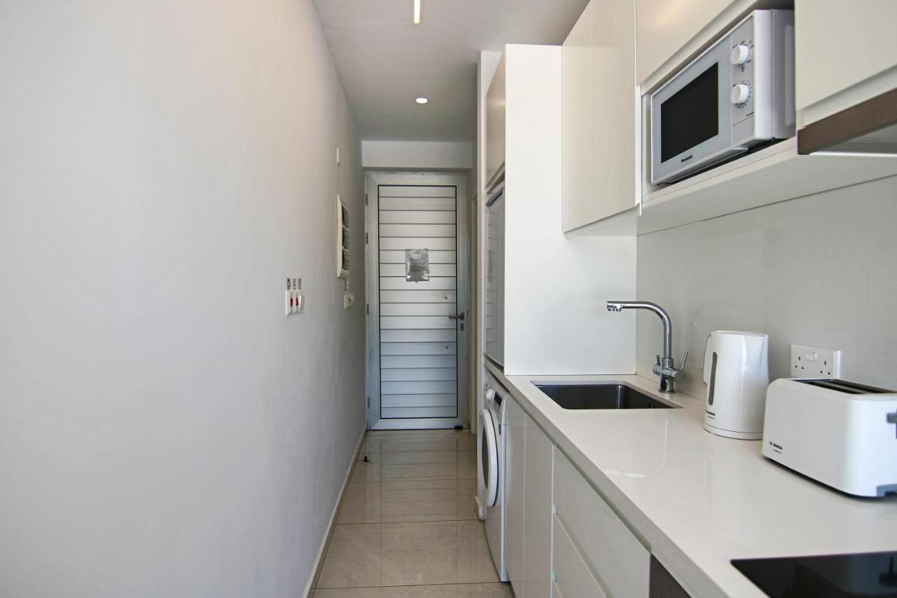 Phaedrus Living - Seaside Luxury Flat Harbour 105 Apartment Paphos Exterior photo